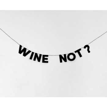 Бумажная гирлянда "Wine not?"