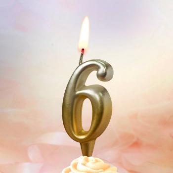 Свеча цифра "6"